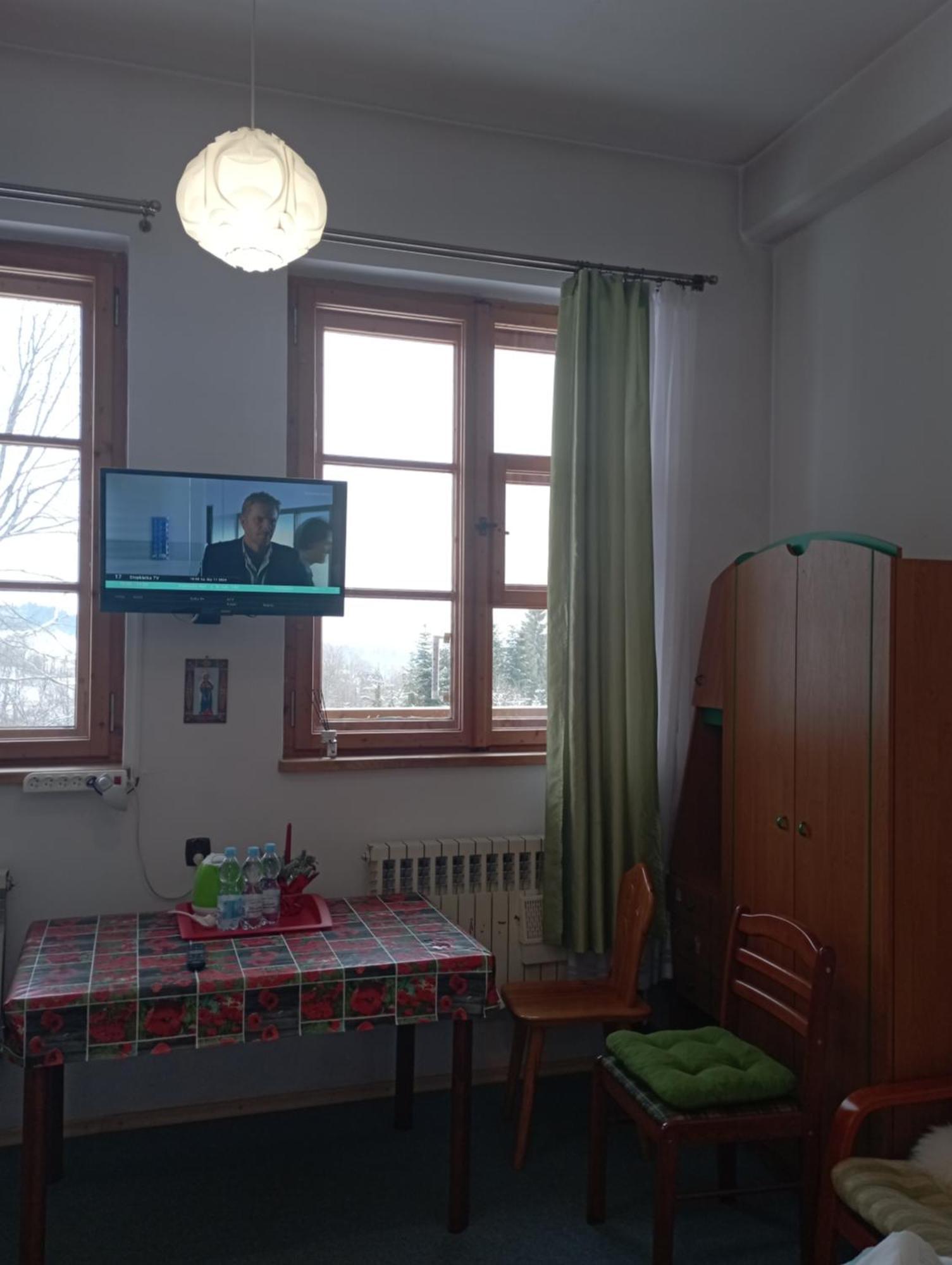A3Apartament 2 Pokojowy Aneks Kuchenny 2 Lazienki Wlasne Na Korytarzu Villa Jumper Pobyt Na Termach Dla 2 Osob Gratis Zakopane Room photo